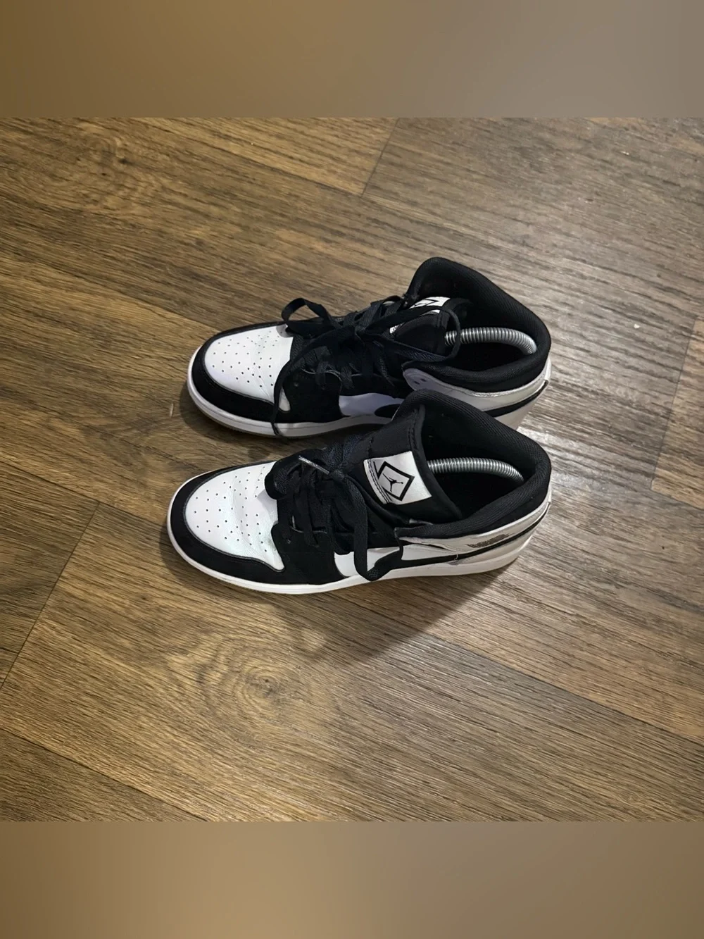Nike Air Jordan 1 Mid Men's Sneakers - Black/White Size 6